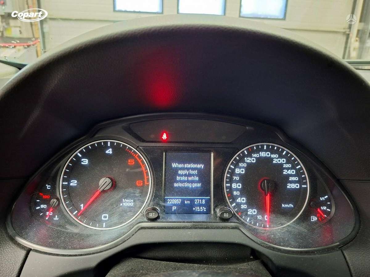 Audi Q5, 2.0 l., off-road / crossover