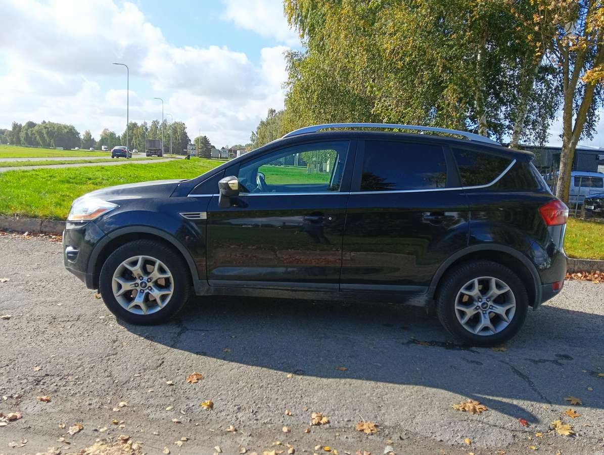 Ford Kuga, off-road / crossover