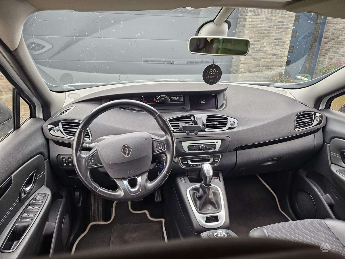 Renault Scenic, 1.5 l., Хэтчбек
