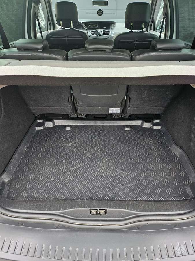 Renault Scenic, 1.5 l., Хэтчбек