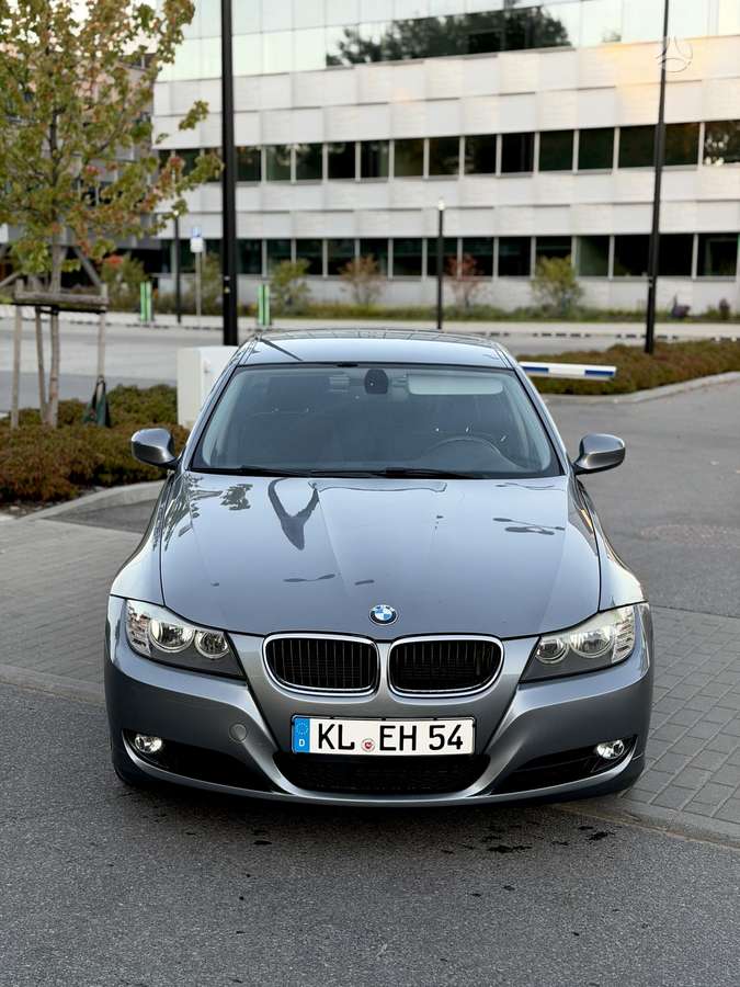 BMW 320, 2.0 l., Седан
