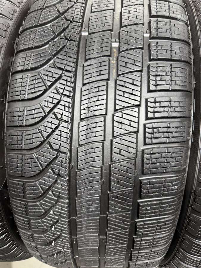 Pirelli PZero winter2/2024-25m, winter 255/40 R21