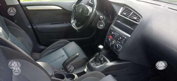 Citroen C4, 1.6 l., hatchback