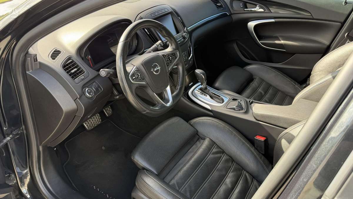 Opel Insignia, 2.0 l., Универсал