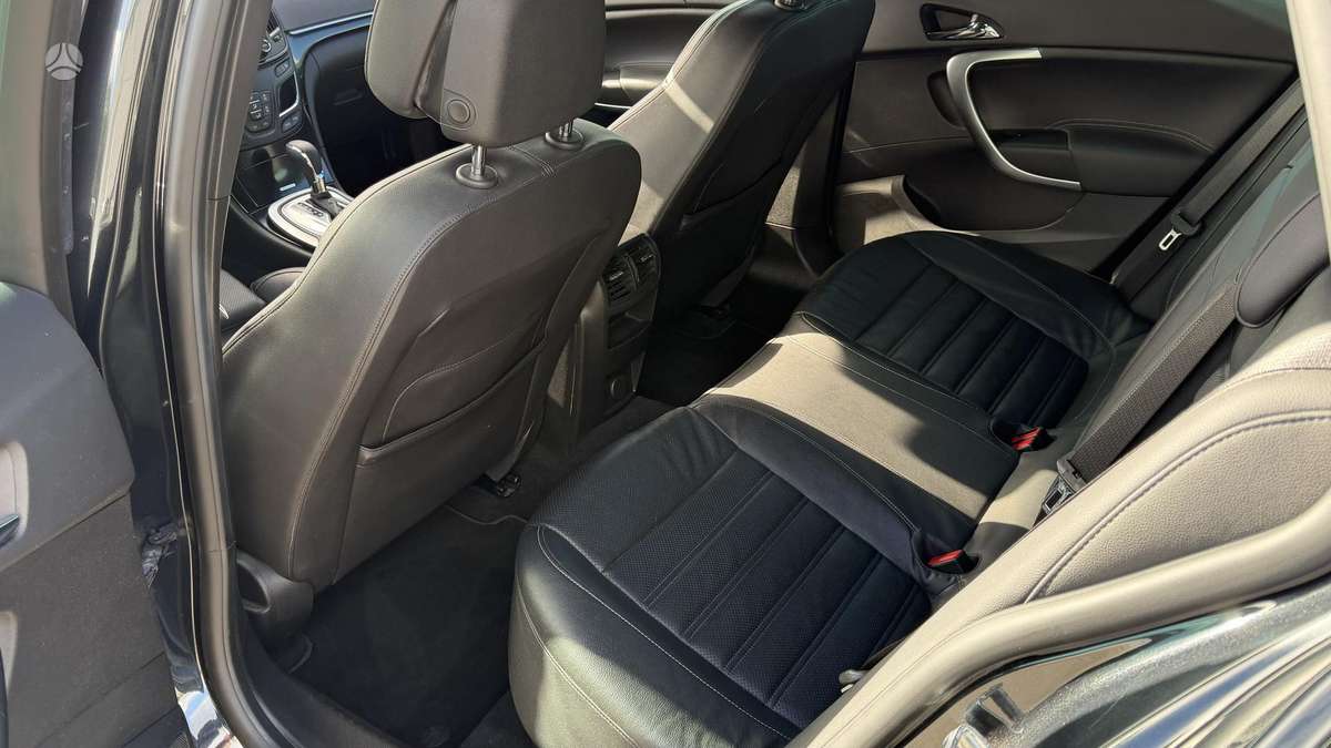 Opel Insignia, 2.0 l., Универсал