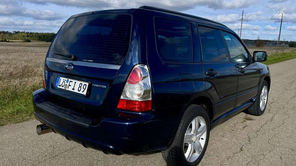 Subaru Forester, 2.5 l., off-road / crossover