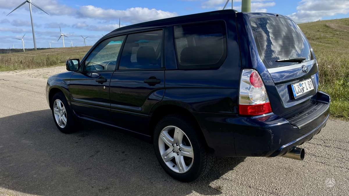 Subaru Forester, 2.5 l., off-road / crossover