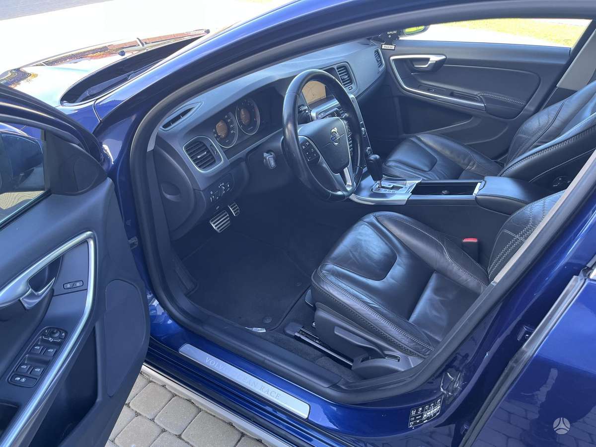 Volvo V60, 2.0 l., Универсал