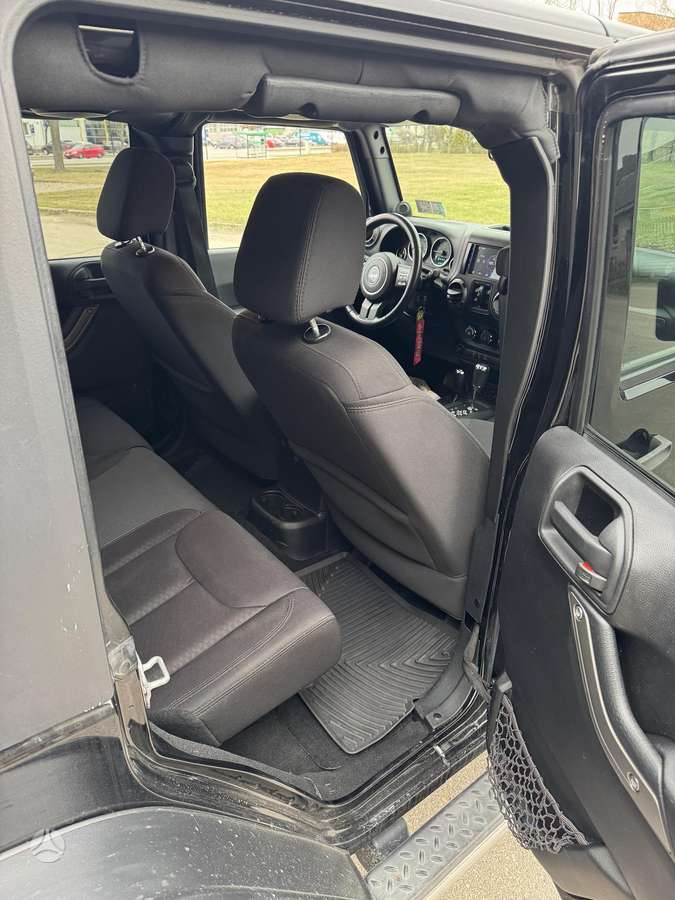Jeep Wrangler, Внедорожник / Кроссовер
