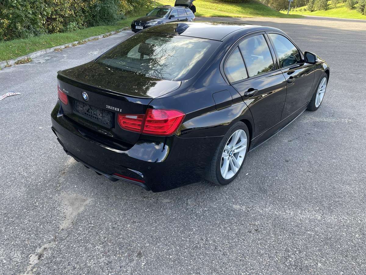 BMW 328, 2.0 l., Седан