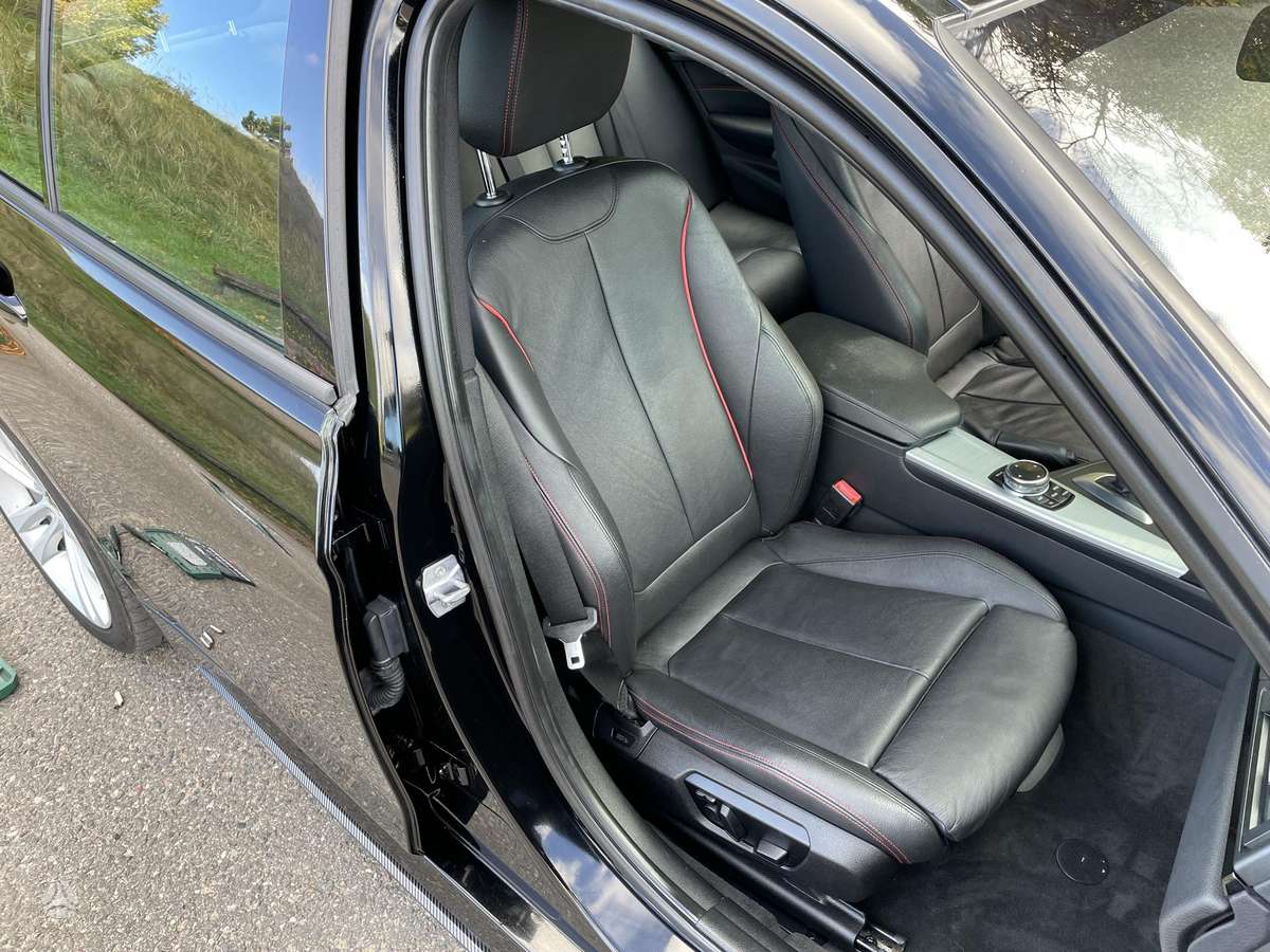 BMW 328, 2.0 l., Седан