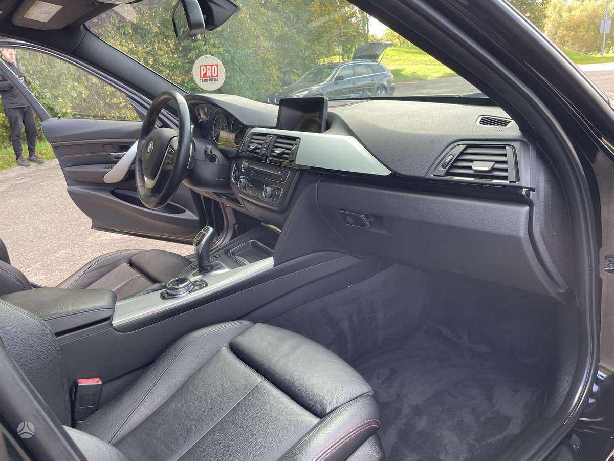 BMW 328, 2.0 l., Седан