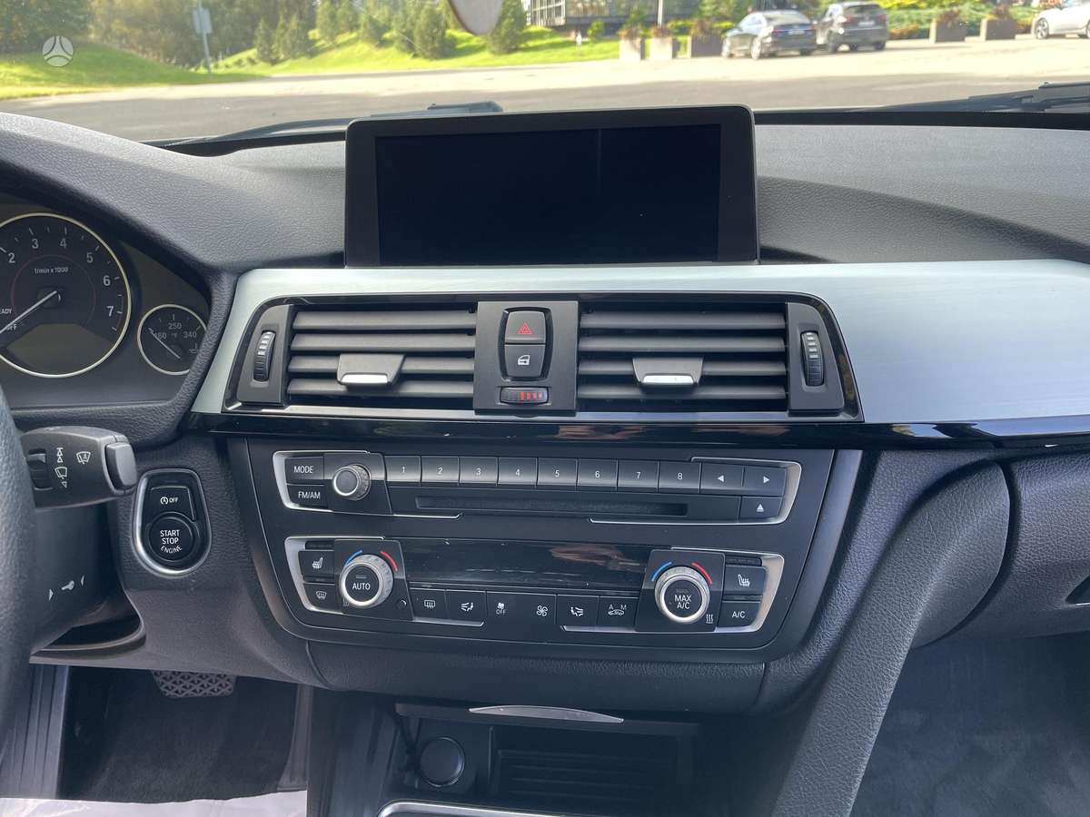 BMW 328, 2.0 l., Седан