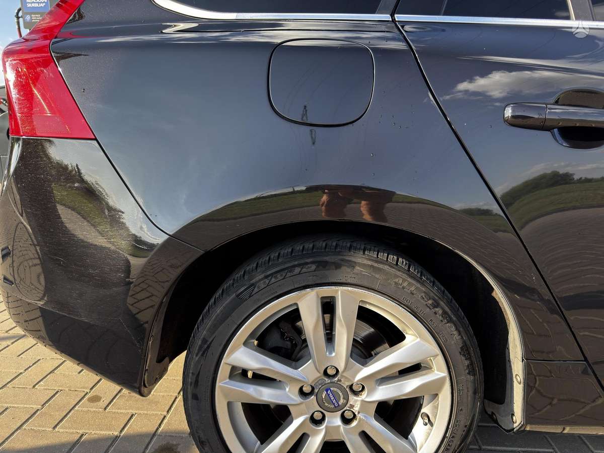 Volvo V60, 2.0 l., Универсал