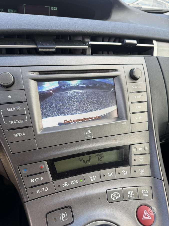 Toyota Prius, 1.8 l., hatchback