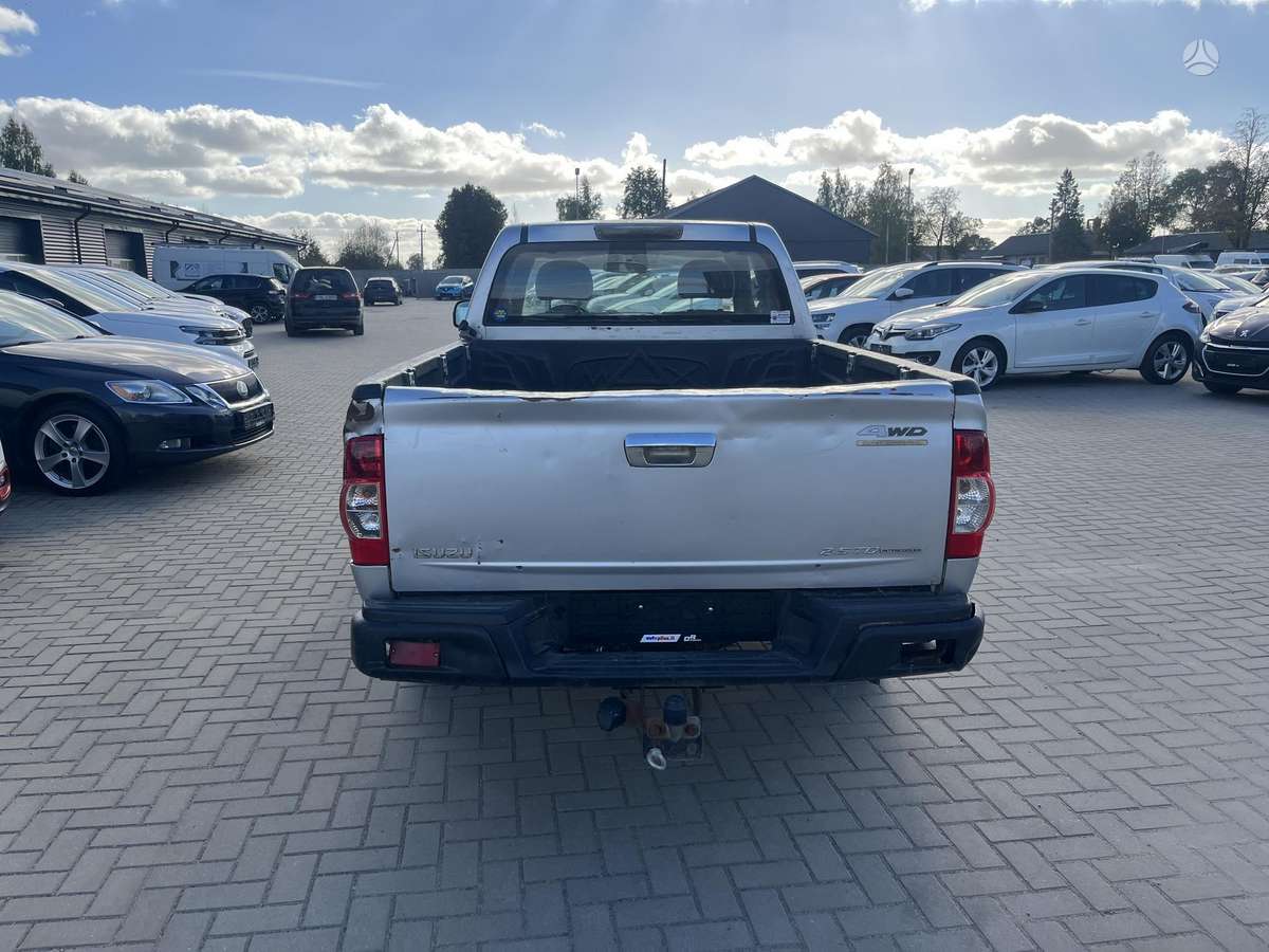Isuzu D-Max, 2.5 l., Пикап