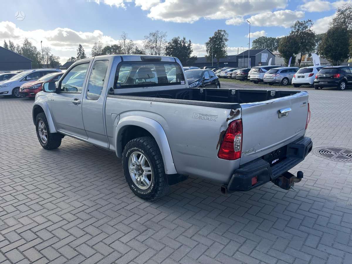 Isuzu D-Max, 2.5 l., Пикап