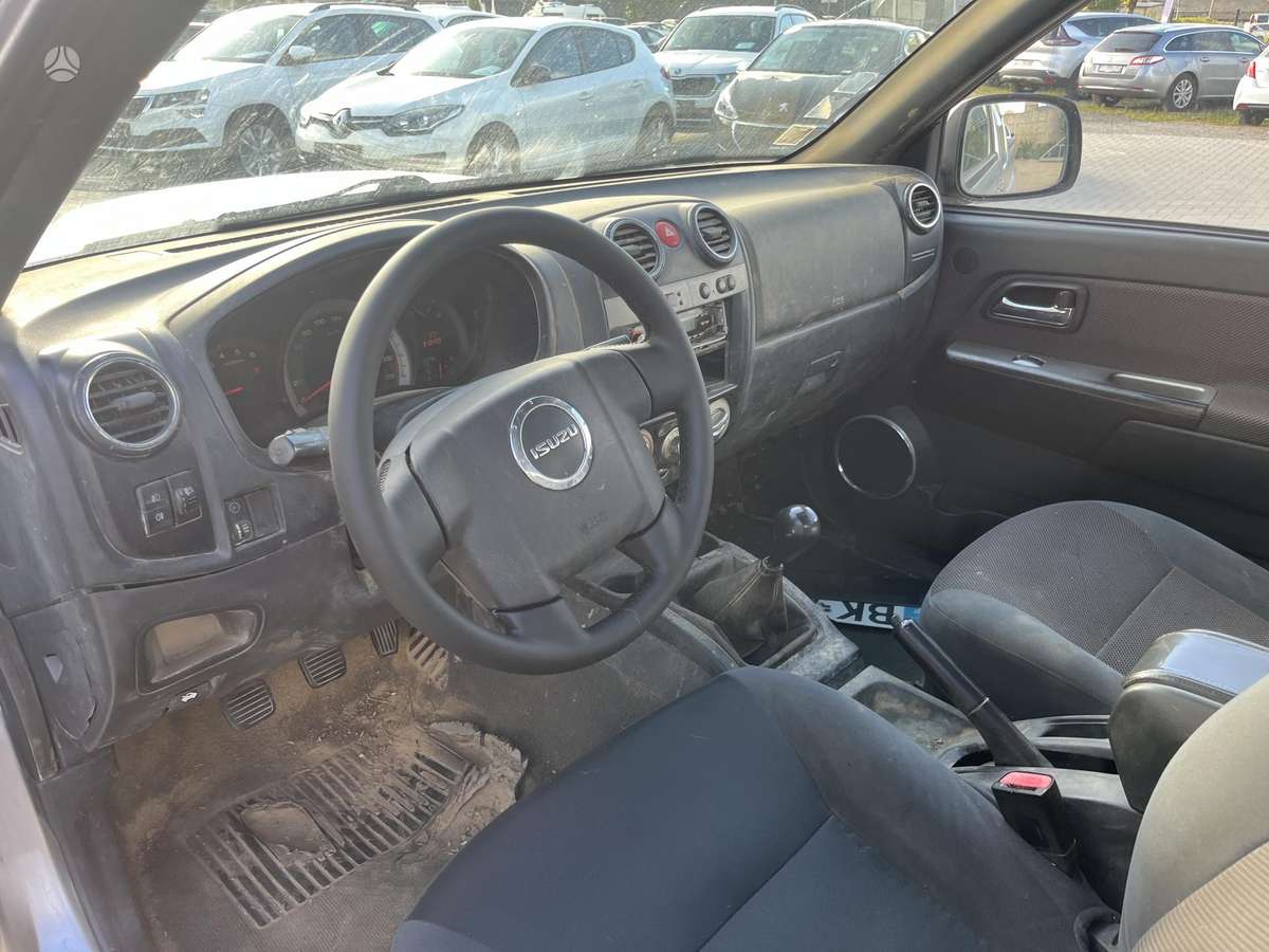 Isuzu D-Max, 2.5 l., Пикап