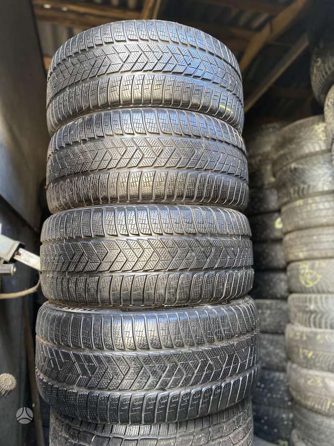 Pirelli, žieminės 275/35 R21