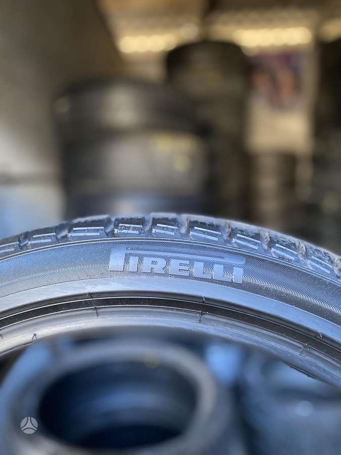 Pirelli, winter 275/35 R21