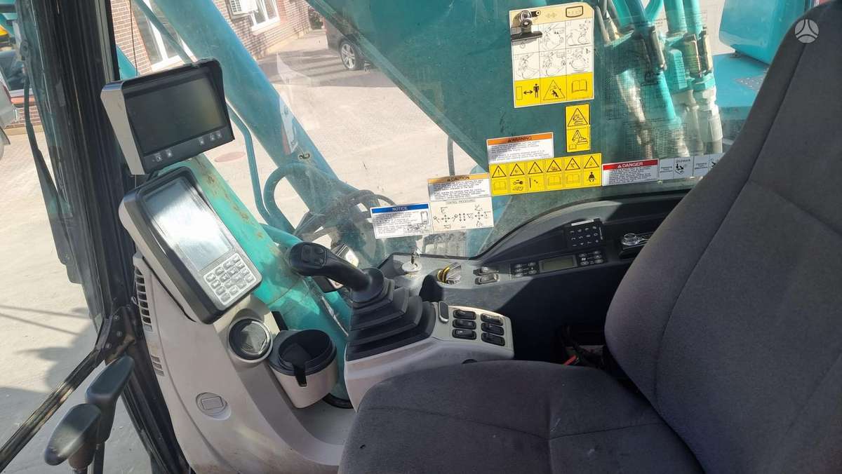 Kobelco SK 210LC-10, excavator