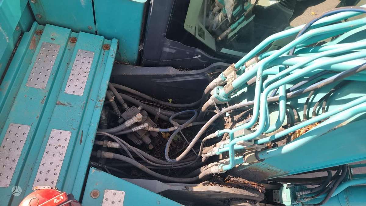 Kobelco SK 210LC-10, экскаваторы