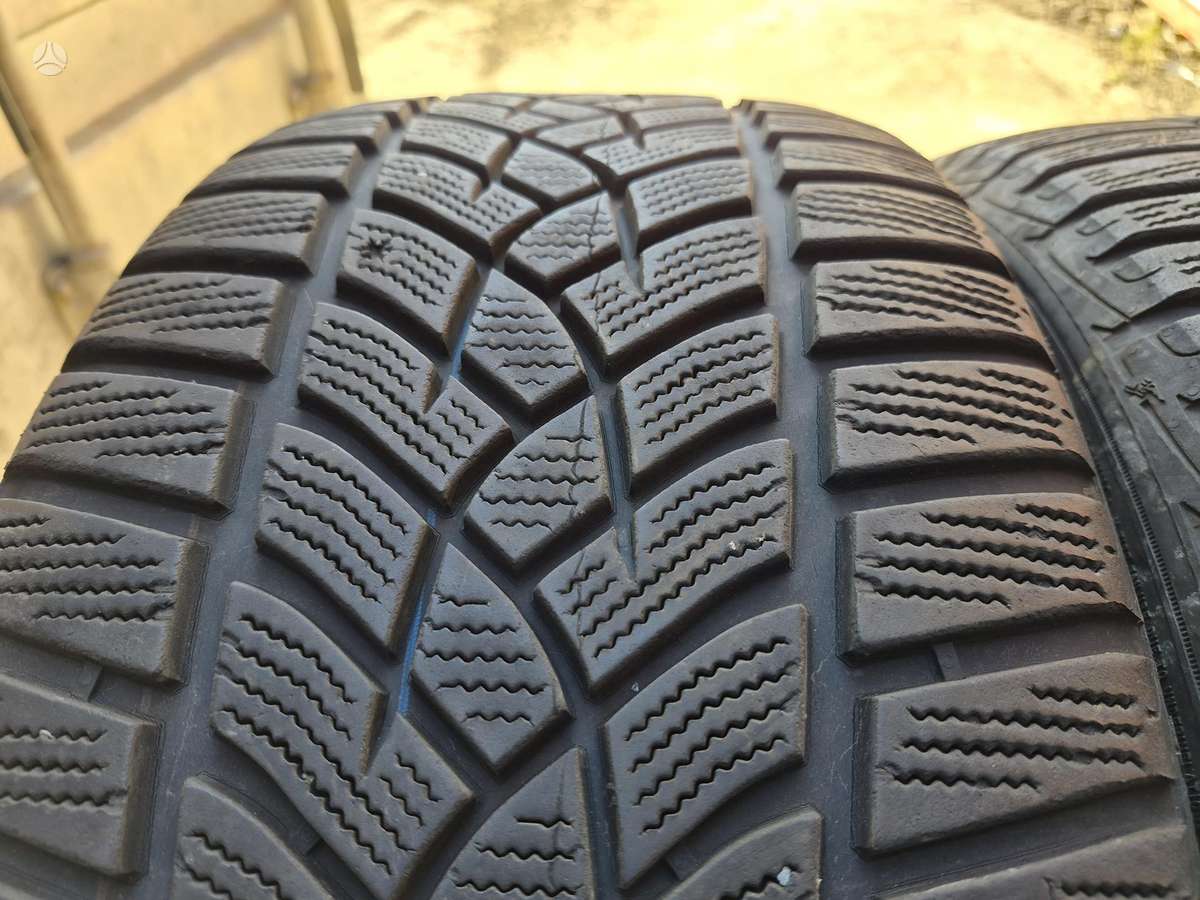 Goodyear, зимние 235/45 R19