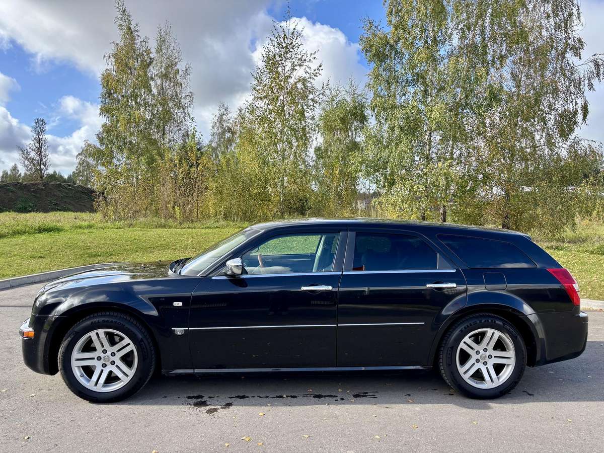 Chrysler 300C, 3.0 l., wagon