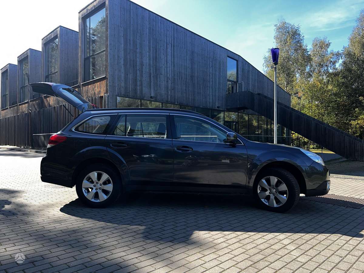 Subaru Outback, 2.0 l., universalas