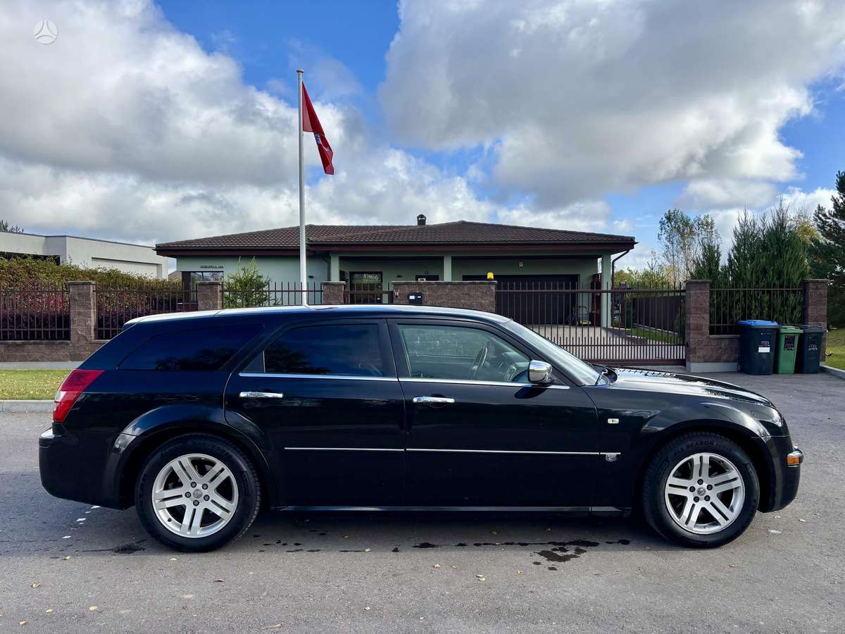 Chrysler 300C, 3.0 l., Универсал