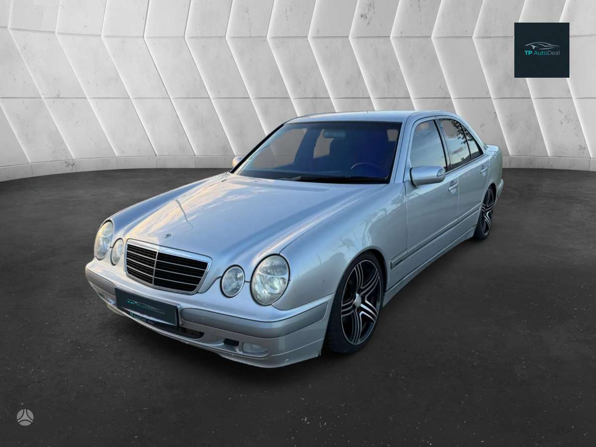 Mercedes-Benz E240, 2.4 l., Седан