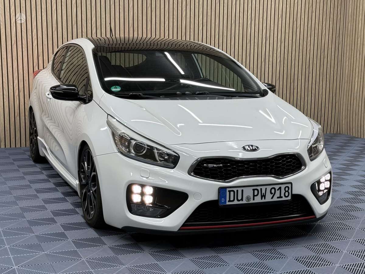 Kia Ceed, 1.6 l., Хэтчбек