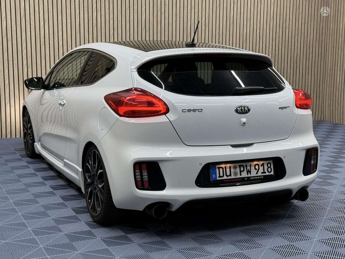 Kia Ceed, 1.6 l., Хэтчбек