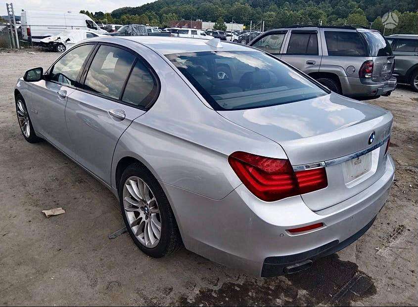 BMW 740, 3.0 l., Седан