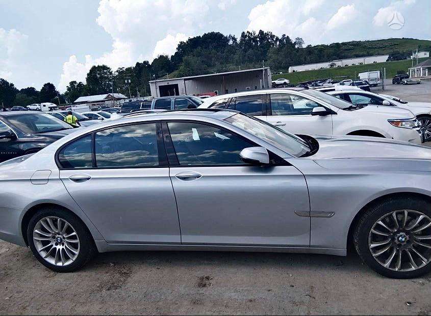 BMW 740, 3.0 l., Седан