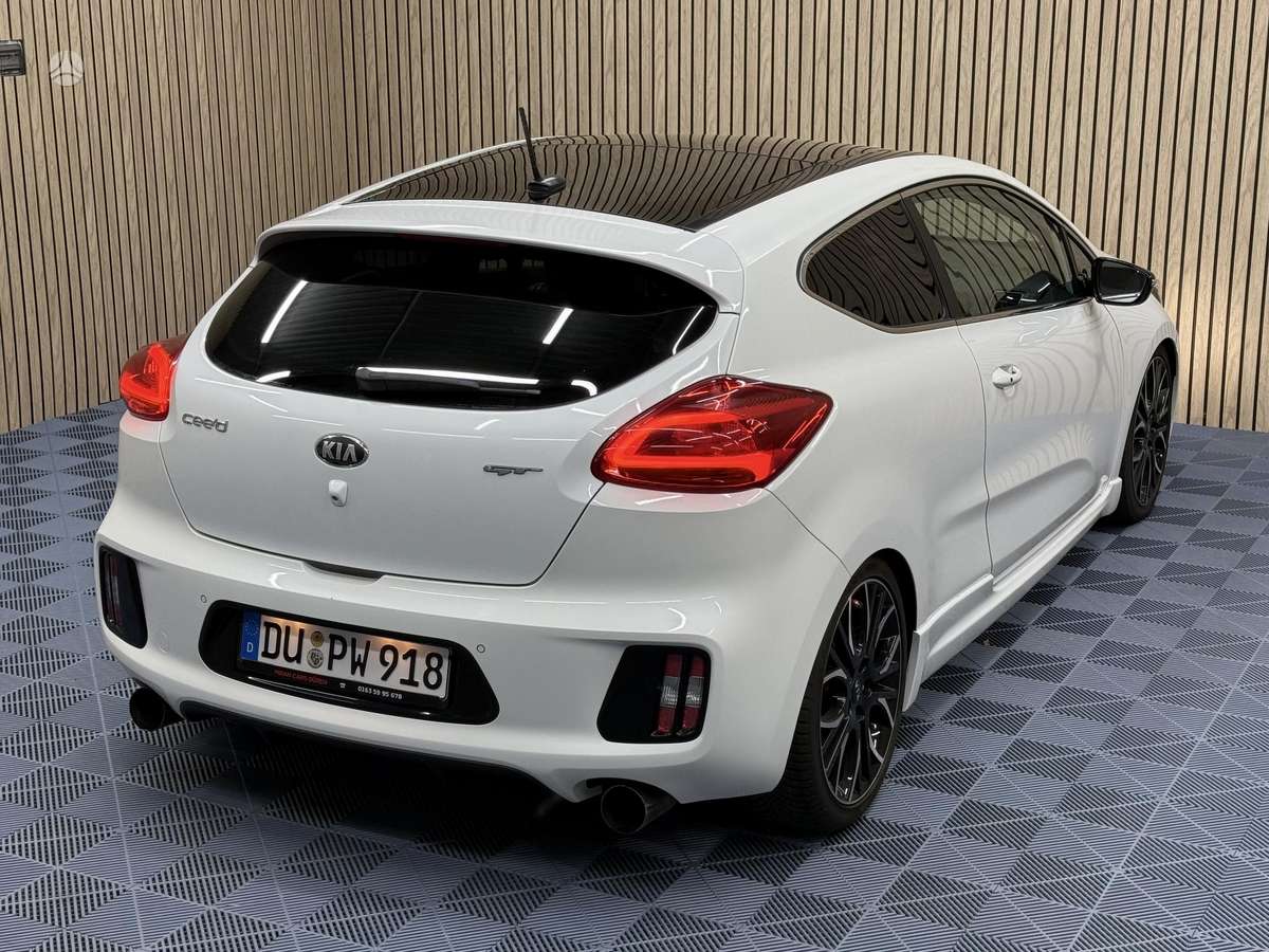 Kia Ceed, 1.6 l., hatchback
