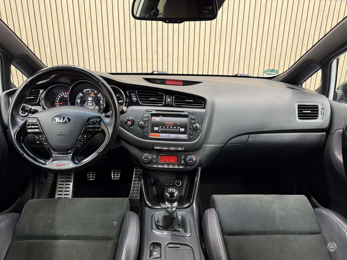 Kia Ceed, 1.6 l., hatchback