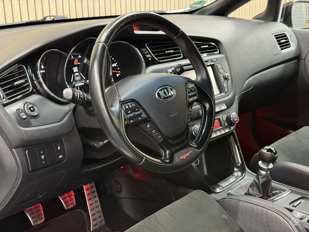 Kia Ceed, 1.6 l., Хэтчбек