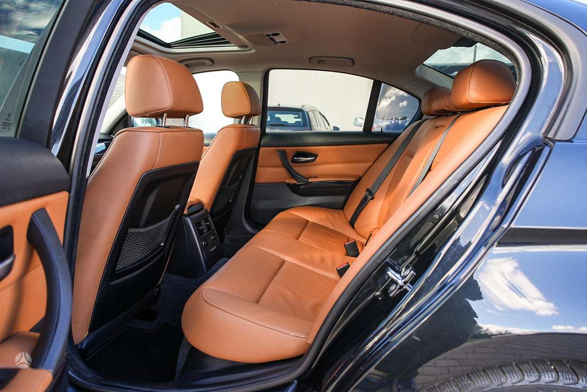 BMW 320, 2.0 l., Седан