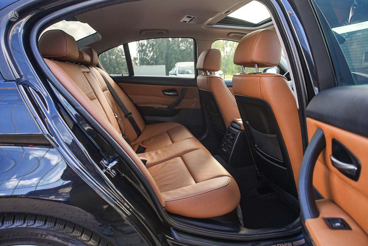 BMW 320, 2.0 l., Седан