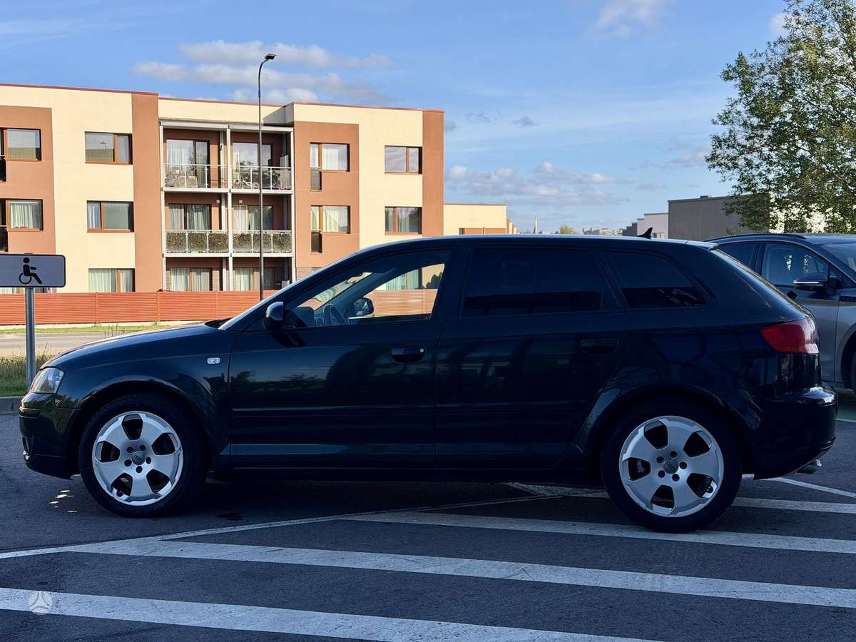 Audi A3, Хэтчбек