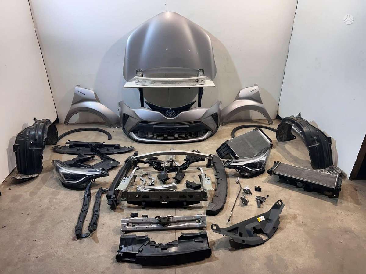 Toyota C-HR детали кузова
