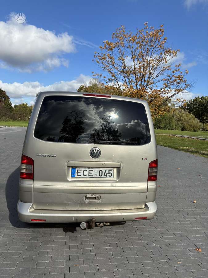 Volkswagen Multivan, 2.5 l., Минивэн