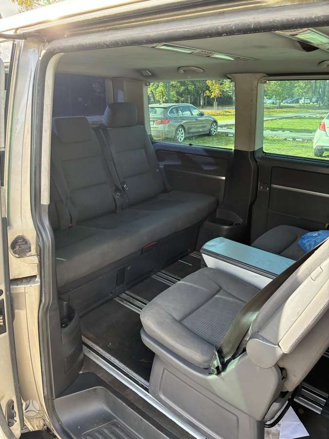 Volkswagen Multivan, 2.5 l., Минивэн