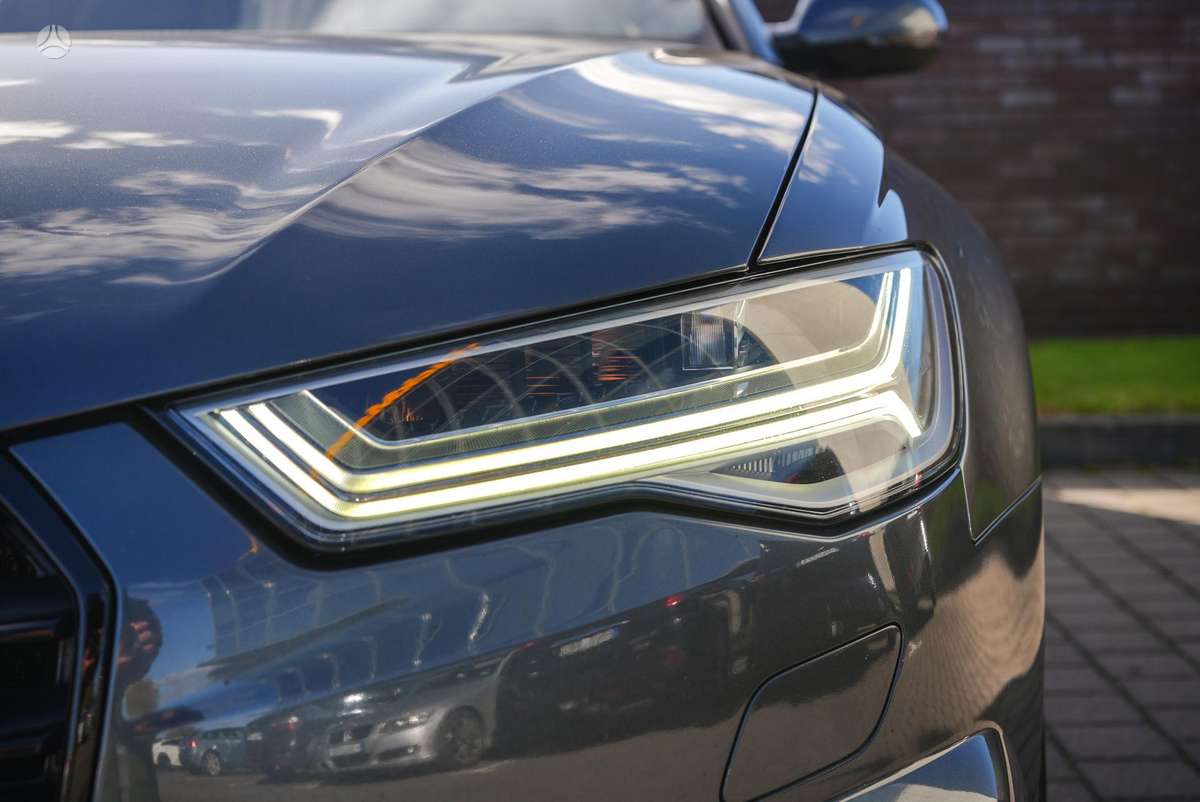 Audi A6, 3.0 l., Седан