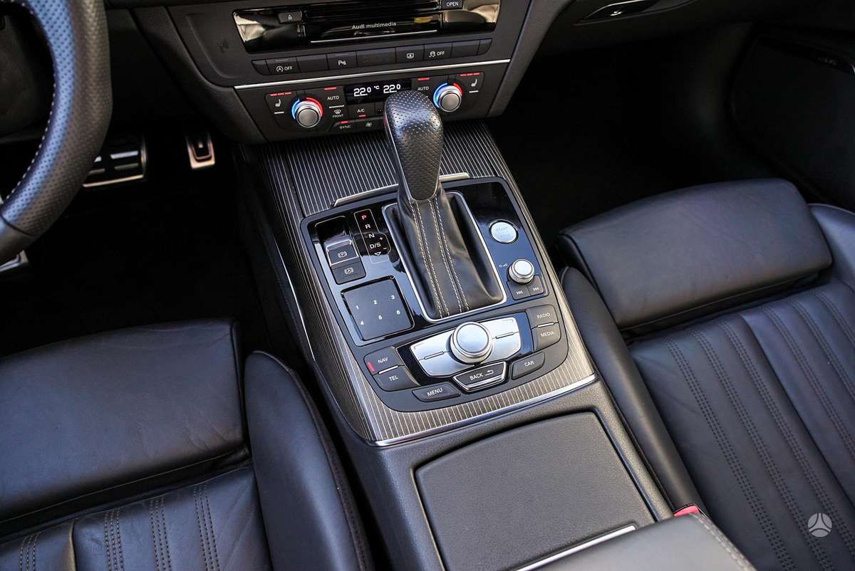 Audi A6, 3.0 l., Седан