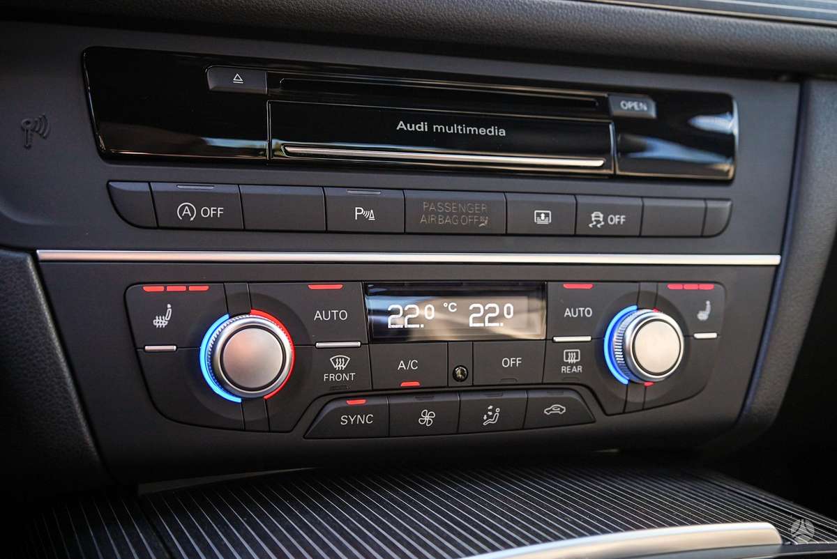 Audi A6, 3.0 l., Седан
