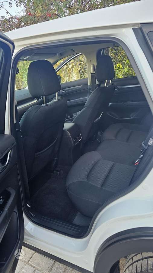 Mazda CX-5, 2.0 l., off-road / crossover