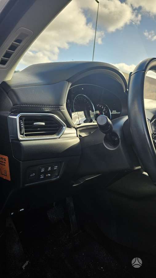 Mazda CX-5, 2.0 l., off-road / crossover