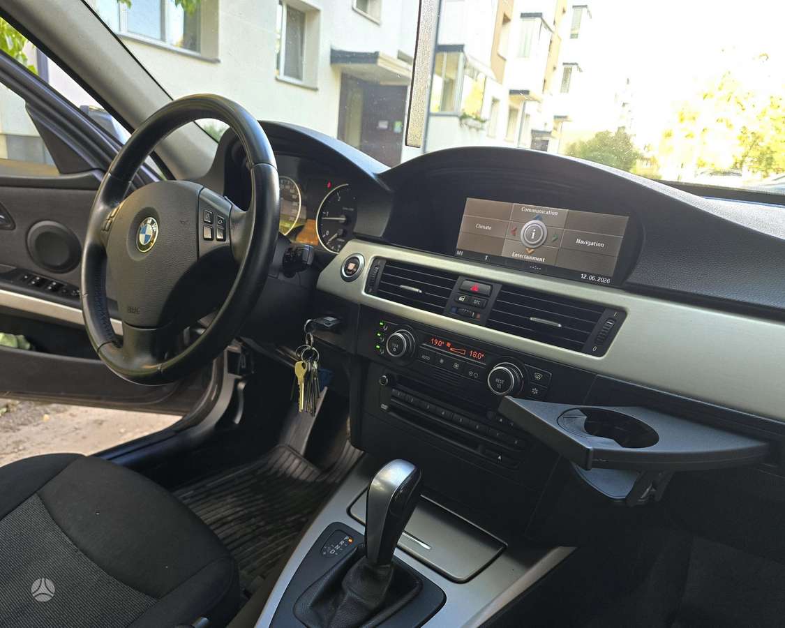 BMW 320, 2.0 l., wagon